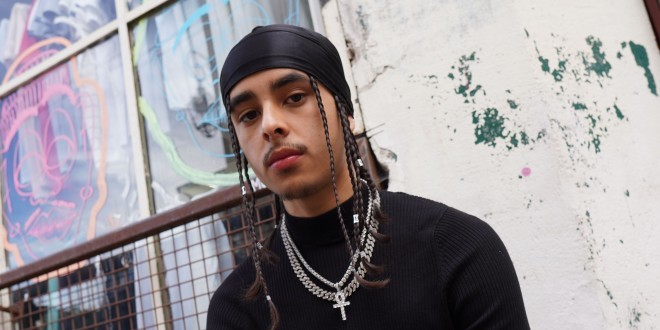 Dans son dernier clip, Small Ankh devient \'\'Gouverneur\'\' (Clip Officiel)