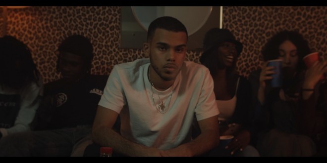 K-smo nous parle de sa douleur dans \'\'J\'ai Mal\'\'