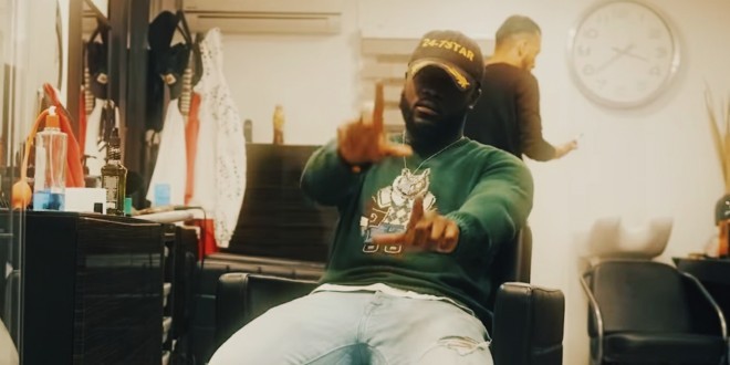 Lisvndro revient avec le très engagé \'\'Carjack Macron\'\' (Clip Officiel)