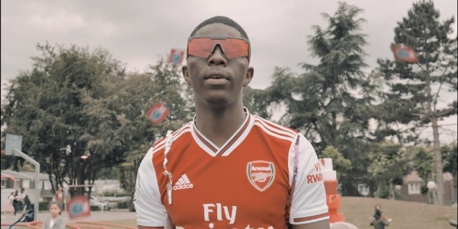 Uzi organise une fête nocturne pour son album et   déclenche une polémique