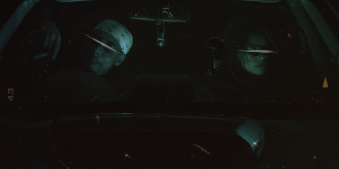 Dans son nouveau clip, Santa la joue \'\'Perso\'\'(Clip Officiel)