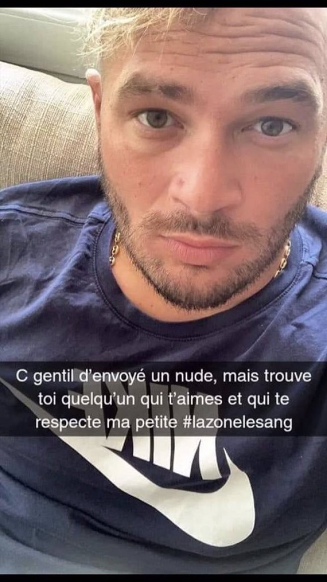 Une fan a envoyé des nudes à Jul, ce dernier a réagi avec un message magnifique !