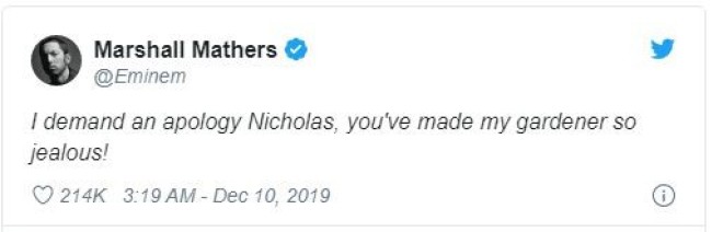 Eminem répond par des tweets au clash de Nick Cannon et se moque de lui !